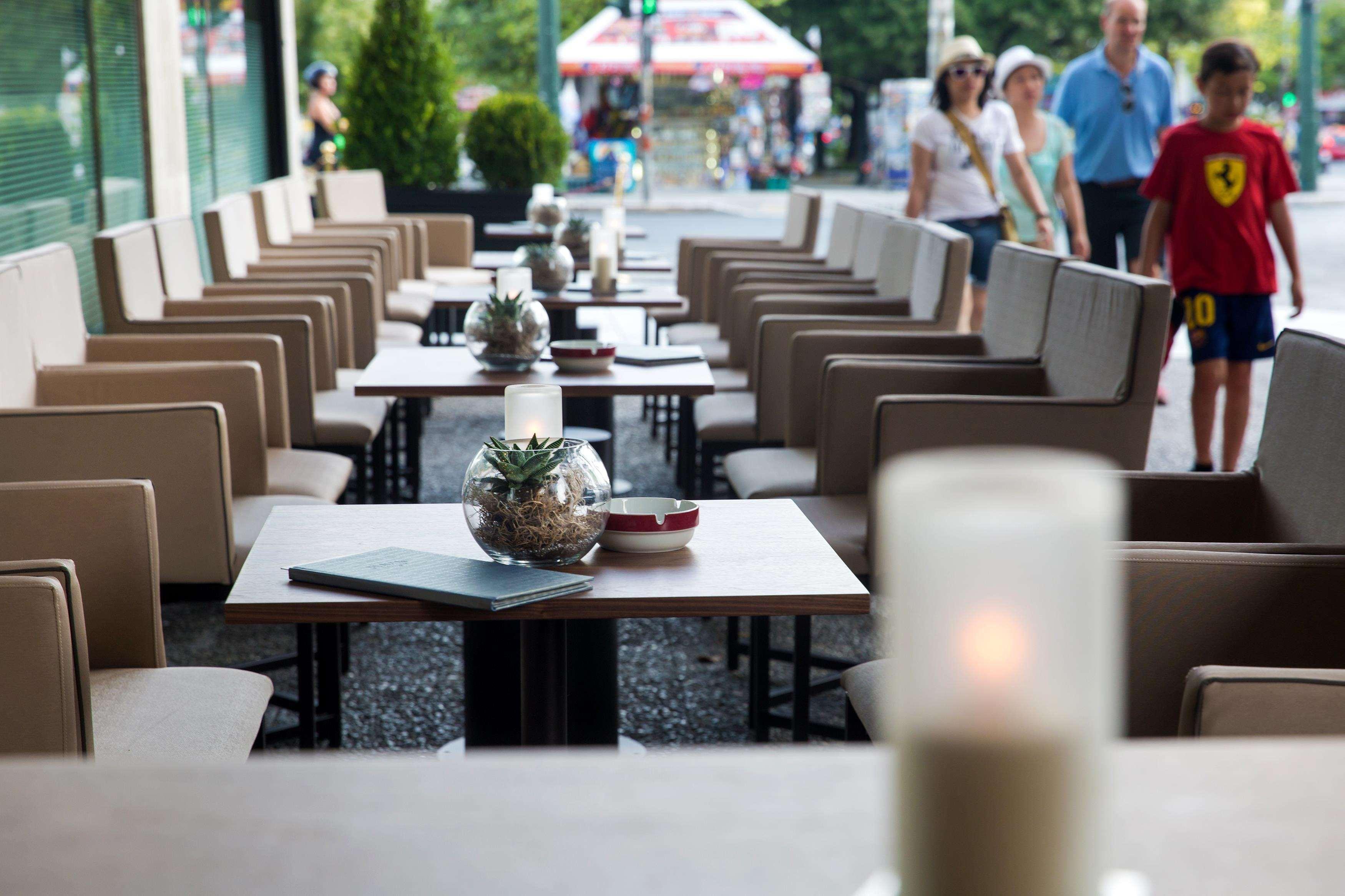 Njv Athens Plaza Hotel Nhà hàng bức ảnh Restaurant in the city centre