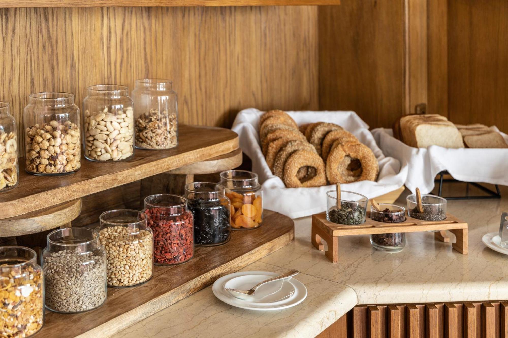 Njv Athens Plaza Hotel Ngoại thất bức ảnh A breakfast buffet